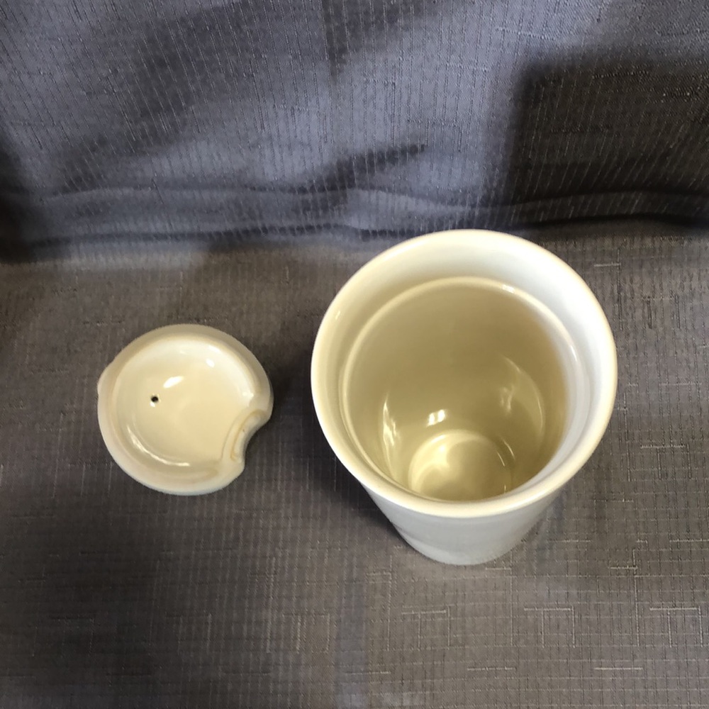 🛍️2/$20🛍️🌟RAE DUNN🌟Insulated coffee mug. - Picture 4 of 6